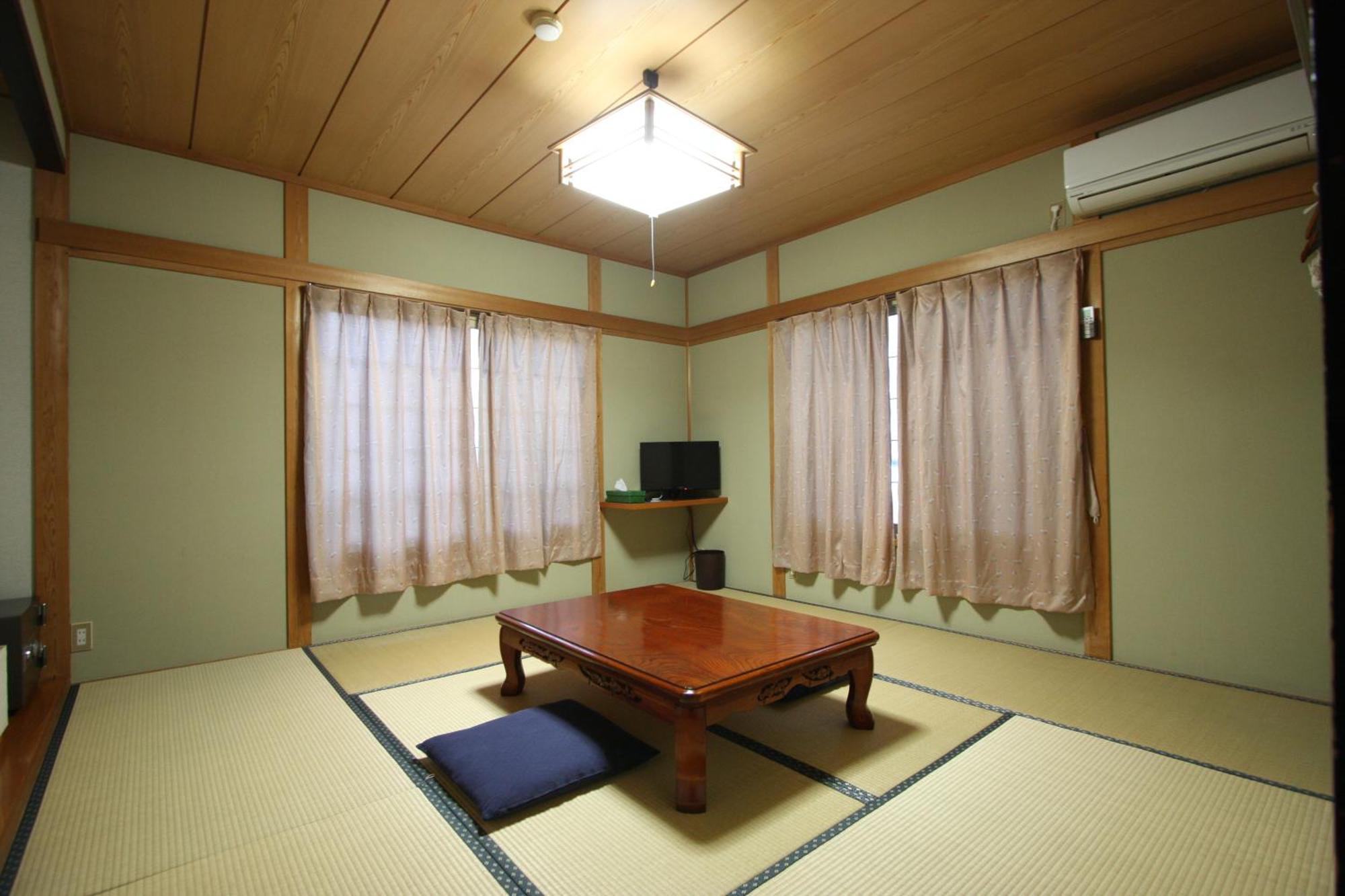 北信州 野沢温泉 民宿 やまや山荘 エクステリア 写真